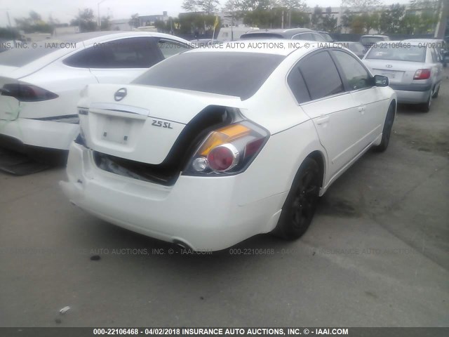 1N4AL21E59N441422 - 2009 NISSAN ALTIMA 2.5/2.5S WHITE photo 4