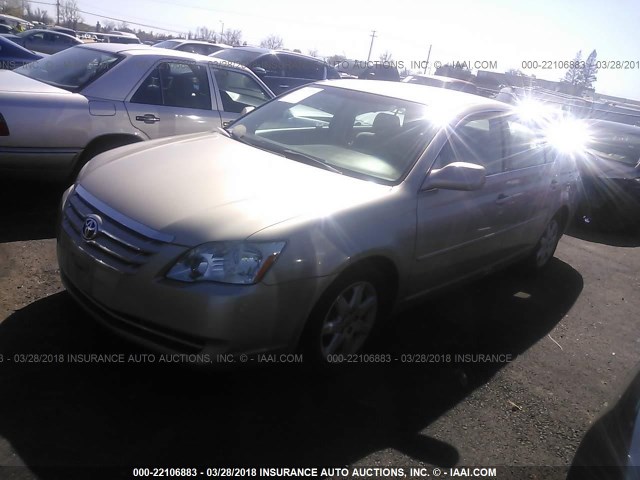 4T1BK36B87U219798 - 2007 TOYOTA AVALON XL/XLS/TOURING/LIMITED GOLD photo 2