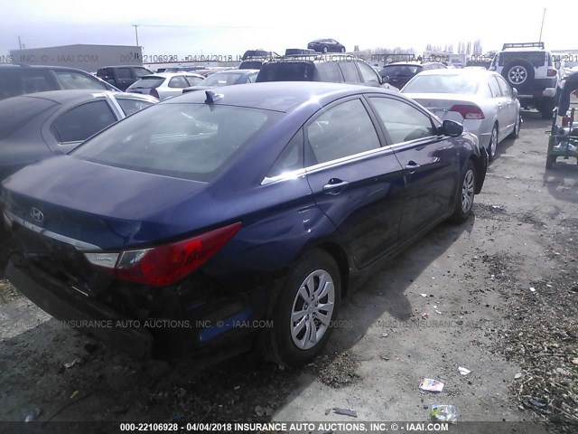 5NPEB4AC2BH152156 - 2011 HYUNDAI SONATA GLS BLUE photo 4