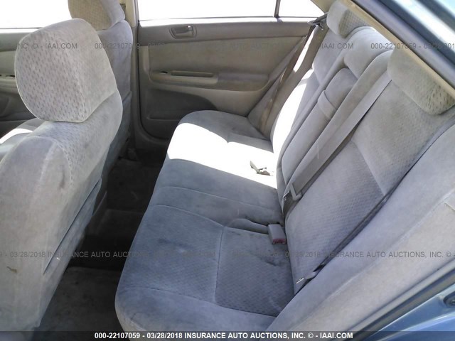 4T1BE32K02U571960 - 2002 TOYOTA CAMRY LE/XLE/SE 浅蓝色 照片 8