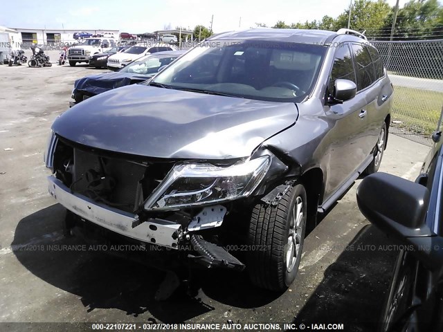 5N1AR2MN1FC628390 - 2015 NISSAN PATHFINDER S/SV/SL/PLATINUM GRAY photo 2