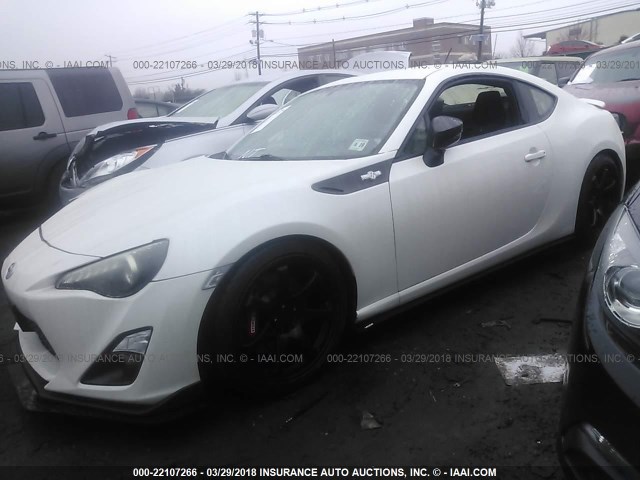 JF1ZNAA13E8704987 - 2014 TOYOTA SCION FR-S თეთრი ფოტო 2