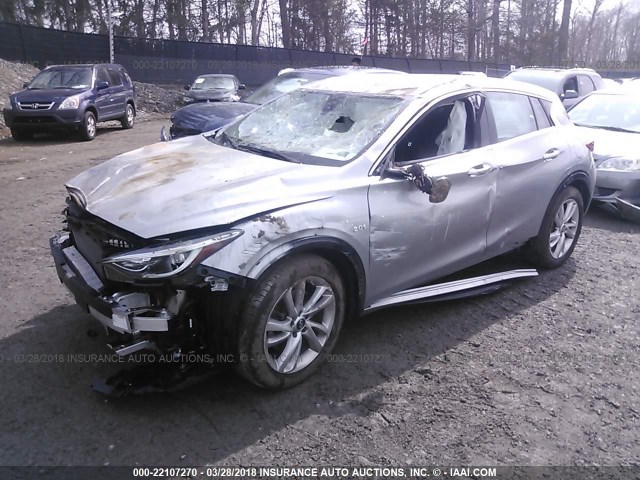 SJKCH5CP6HA033163 - 2017 INFINITI QX30 LUXURY/PREMIUM/SPORT SILVER photo 2