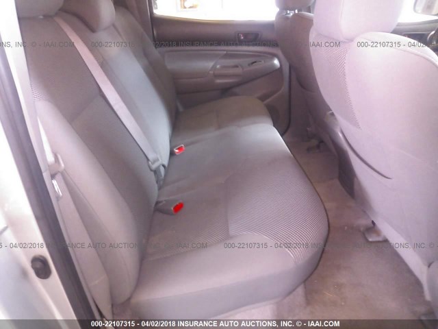 5TELU42N55Z050658 - 2005 TOYOTA TACOMA DOUBLE CAB ვერცხლისფერი ფოტო 8