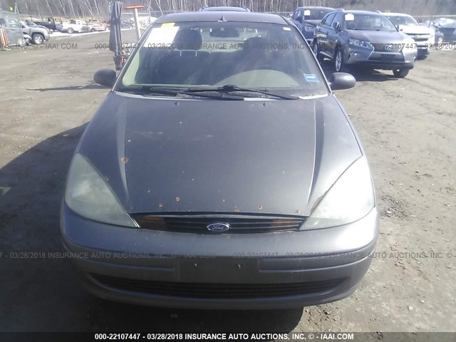 1FAFP38Z94W121421 - 2004 FORD FOCUS ZTS GRAY photo 6