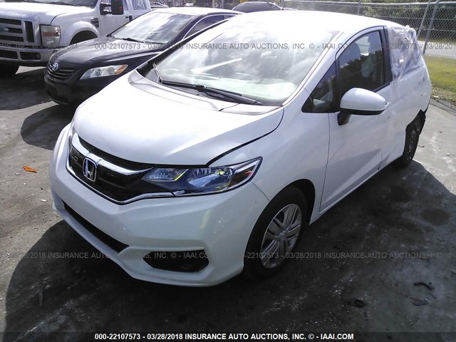 3HGGK5H45JM727602 - 2018 HONDA FIT LX WHITE photo 2