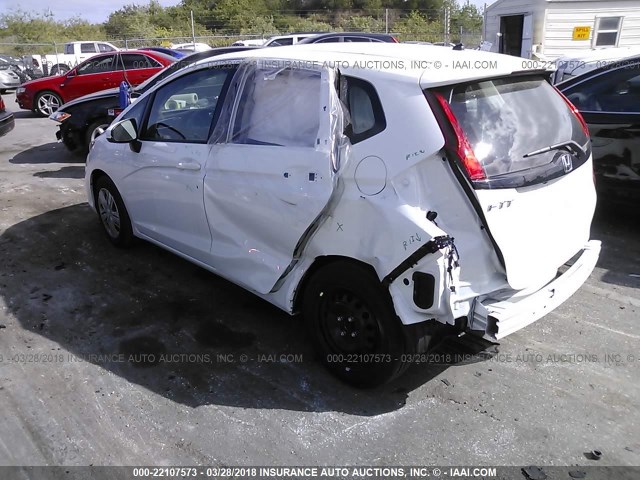 3HGGK5H45JM727602 - 2018 HONDA FIT LX WHITE photo 3