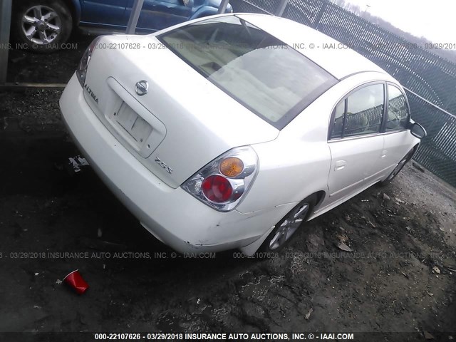 1N4AL11D04C162482 - 2004 NISSAN ALTIMA S/SL WHITE photo 4