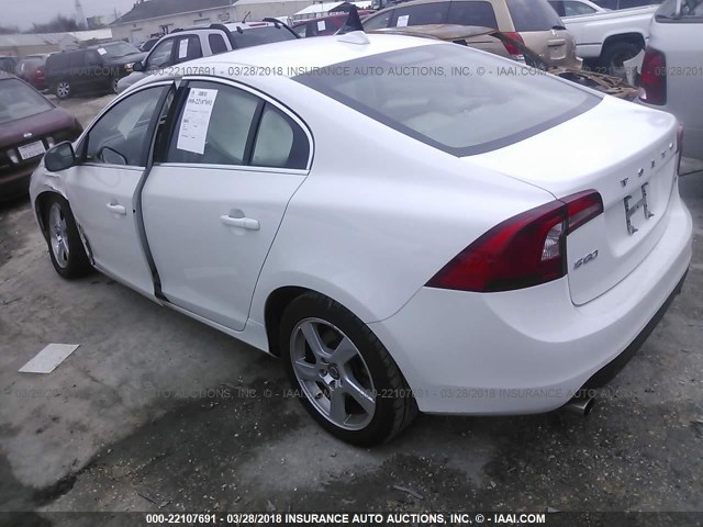 YV1622FS8C2116946 - 2012 VOLVO S60 T5 WHITE photo 3