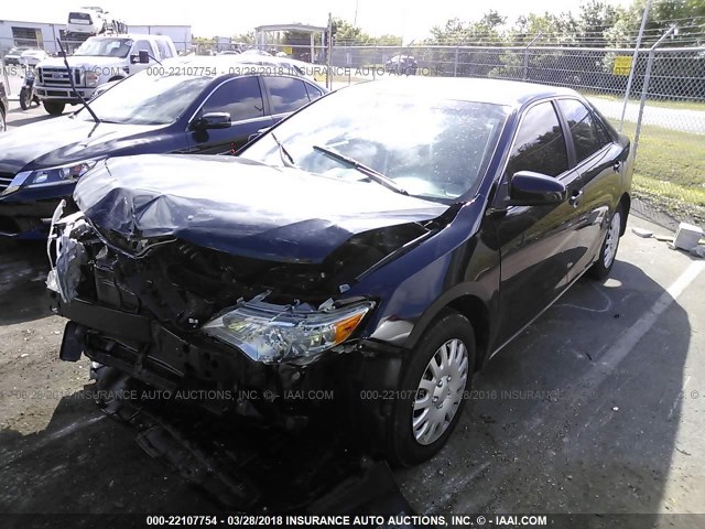 4T1BF1FKXEU431379 - 2014 TOYOTA CAMRY L/SE/LE/XLE BLACK photo 2