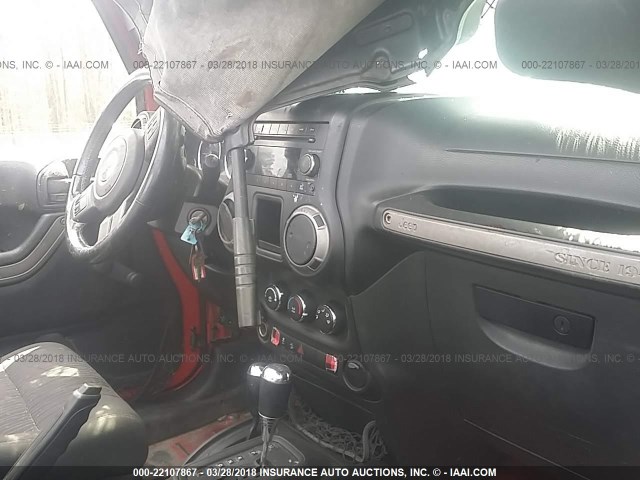 1J4GA2D19BL641606 - 2011 JEEP WRANGLER SPORT أحمر صورة 5