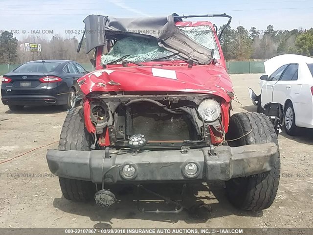 1J4GA2D19BL641606 - 2011 JEEP WRANGLER SPORT أحمر صورة 6