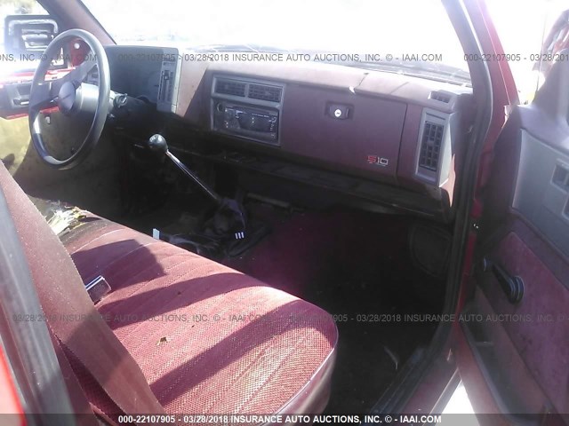 1GCCS14Z0L2109279 - 1990 CHEVROLET S TRUCK S10 RED photo 5