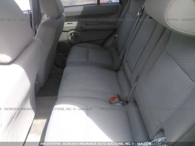 1J8HH48K77C622654 - 2007 JEEP COMMANDER SILVER photo 8