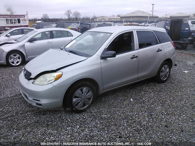 2T1KR32EX3C021912 - 2003 TOYOTA COROLLA MATRIX XR SILVER photo 2