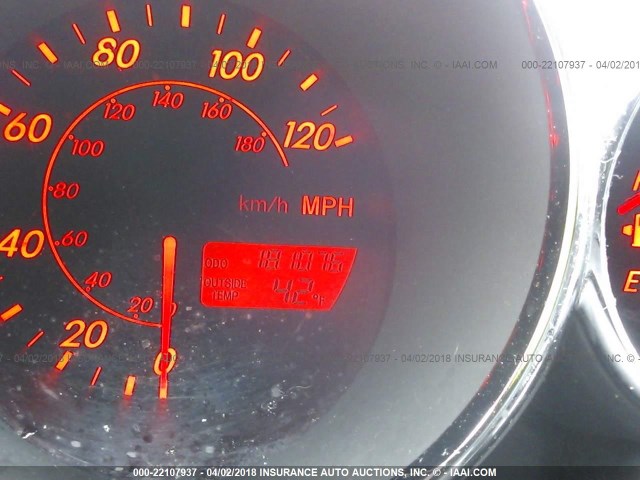 2T1KR32EX3C021912 - 2003 TOYOTA COROLLA MATRIX XR SILVER photo 7