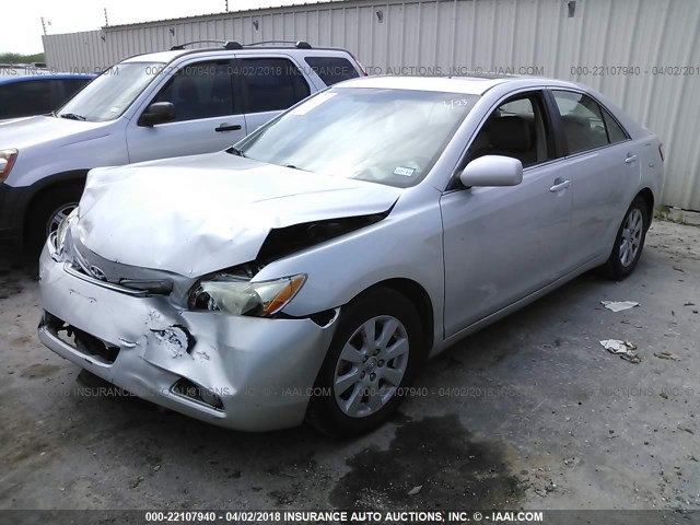 4T1BK46KX9U086471 - 2009 TOYOTA CAMRY SE/LE/XLE SILVER photo 2