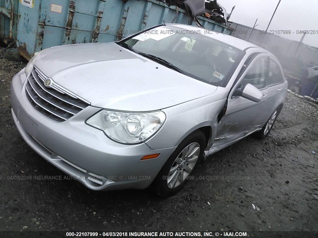 1C3CC5FBXAN136977 - 2010 CHRYSLER SEBRING LIMITED SILVER photo 2