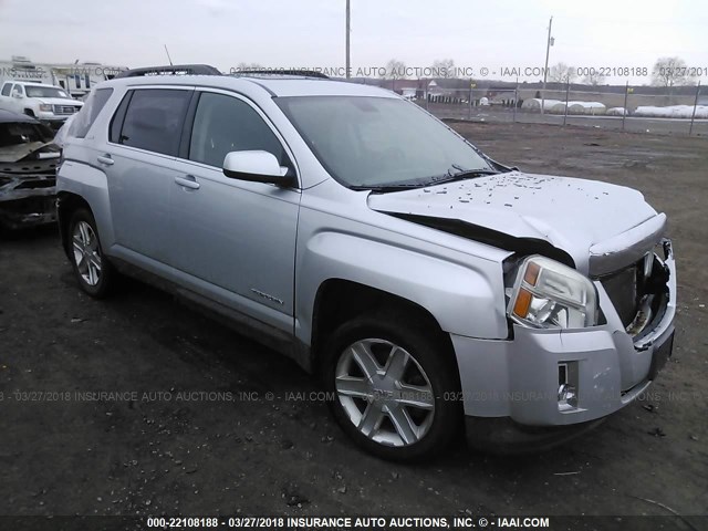 2CTALSEC4B6415086 - 2011 GMC TERRAIN SLE SILVER photo 1