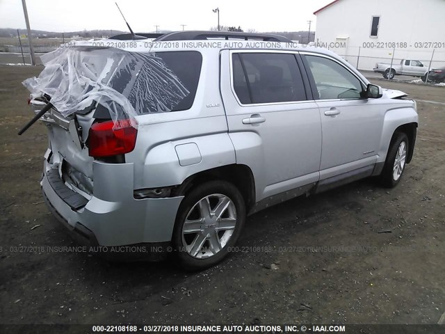 2CTALSEC4B6415086 - 2011 GMC TERRAIN SLE SILVER photo 4