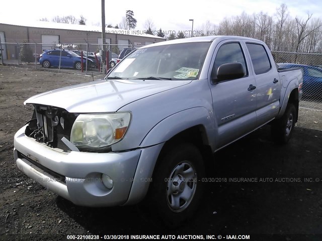 5TEJU62N88Z486167 - 2008 TOYOTA TACOMA DOUBLE CAB PRERUNNER SILVER photo 2