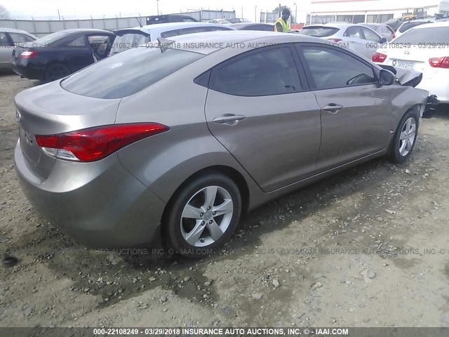 5NPDH4AE5DH237801 - 2013 HYUNDAI ELANTRA GLS/LIMITED BROWN photo 4