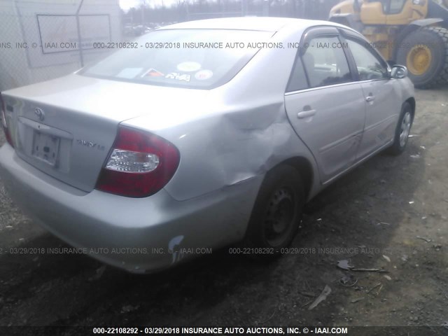 4T1BE32K92U549701 - 2002 TOYOTA CAMRY LE/XLE/SE SILVER photo 6