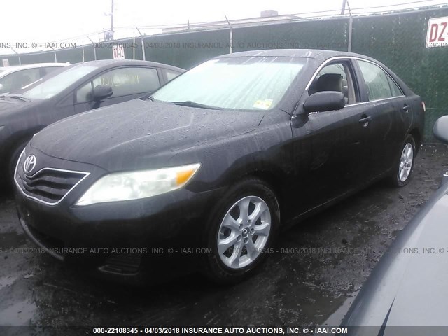 4T1BF3EK8BU119313 - 2011 TOYOTA CAMRY SE/LE/XLE 黑色 照片 2