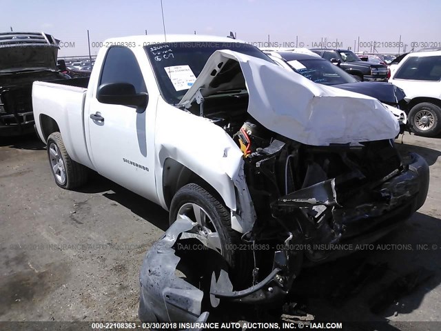 1GCNCPEX3DZ101868 - 2013 CHEVROLET SILVERADO C1500 WHITE photo 1