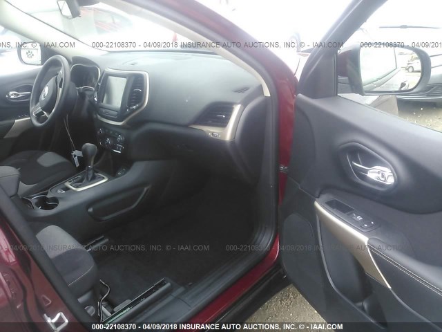 1C4PJLCB9JD612296 - 2018 JEEP CHEROKEE LATITUDE Bordo foto 5