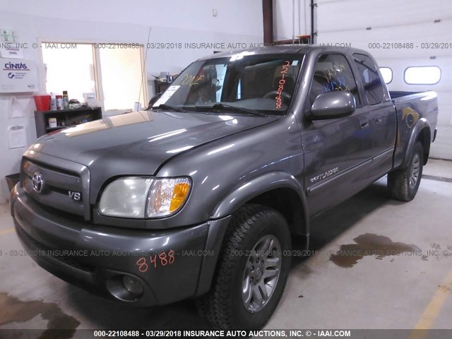 5TBBT48133S437747 - 2003 TOYOTA TUNDRA ACCESS CAB LIMITED GRAY photo 2