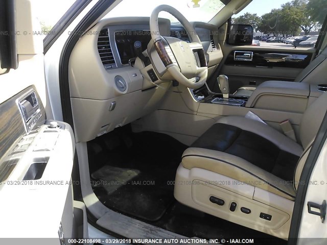 5LMFU27588LJ12446 - 2008 LINCOLN NAVIGATOR 白色 照片 5