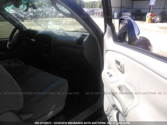 5TBRT34165S471831 - 2005 TOYOTA TUNDRA ACCESS CAB SR5 BURGUNDY photo 5