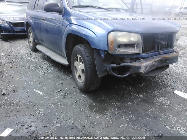 1GNDS13S252285236 - 2005 CHEVROLET TRAILBLAZER LS/LT BLUE photo 1