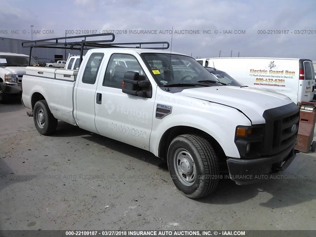 1FTSX2ARXAEA86127 - 2010 FORD F250 SUPER DUTY WHITE photo 1