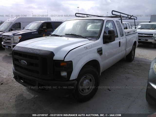 1FTSX2ARXAEA86127 - 2010 FORD F250 SUPER DUTY WHITE photo 2