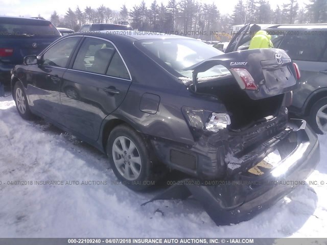 4T1BE46K09U833843 - 2009 TOYOTA CAMRY SE/LE/XLE GRAY photo 3