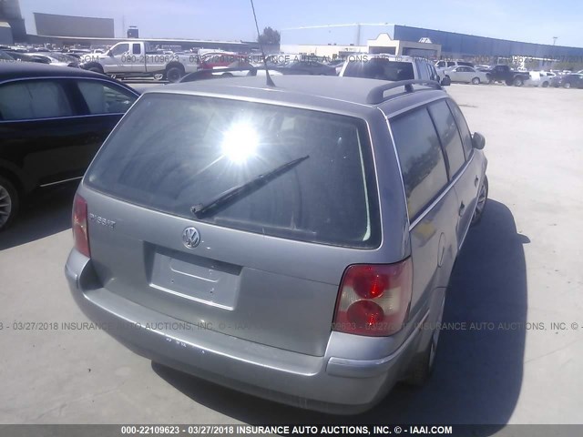 WVWVD63B14E027145 - 2004 VOLKSWAGEN PASSAT GLS GRAY photo 4