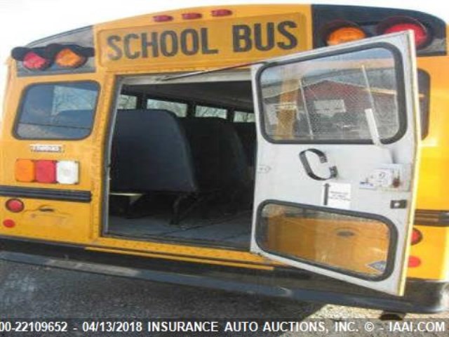 1GD675BG7F1165247 - 2016 GMC SAVANA 4500  YELLOW photo 8