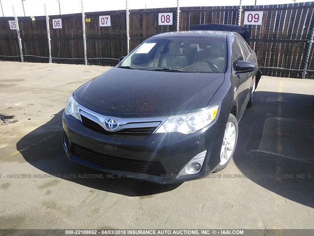 4T1BD1FK7CU044887 - 2012 TOYOTA CAMRY HYBRID/LE/XLE 黑色 照片 2