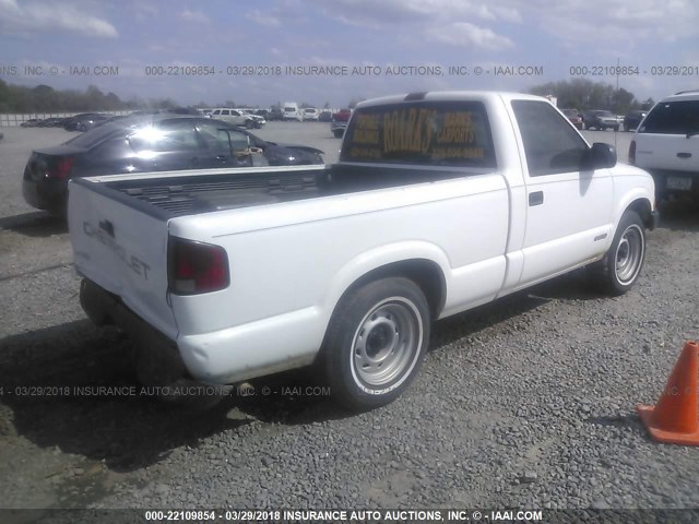 1GCCS14W228149249 - 2002 CHEVROLET S TRUCK S10 WHITE photo 4