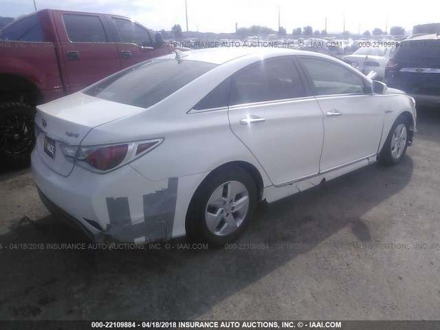 KMHEC4A45BA011963 - 2011 HYUNDAI SONATA HYBRID WHITE photo 4