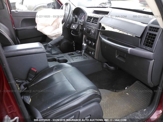 1J4PN3GK2BW542865 - 2011 JEEP LIBERTY RENEGADE RED photo 5