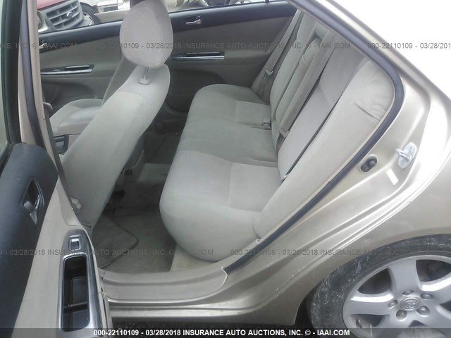 4T1BE32K82U021860 - 2002 TOYOTA CAMRY LE/XLE/SE თაფლისფერი ფოტო 8