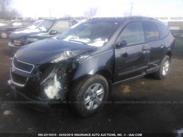 1GNKRFED4BJ125665 - 2011 CHEVROLET TRAVERSE LS GRAY photo 2