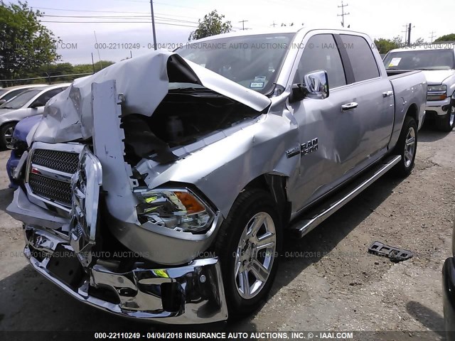 1C6RR6LT1HS744302 - 2017 RAM 1500 SLT SILVER photo 2