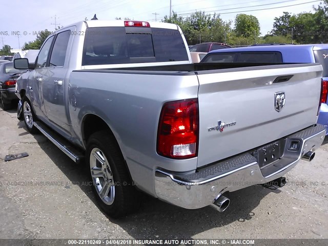 1C6RR6LT1HS744302 - 2017 RAM 1500 SLT SILVER photo 3