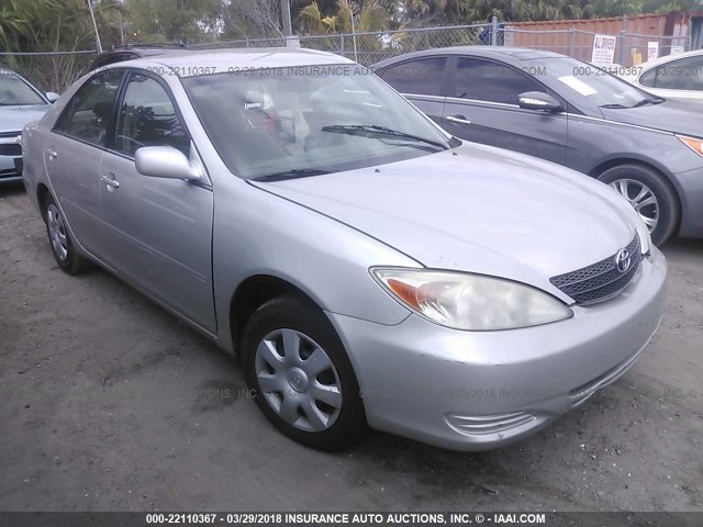 4T1BE32K64U930716 - 2004 TOYOTA CAMRY LE/XLE/SE SILVER photo 1