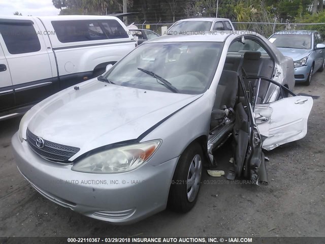 4T1BE32K64U930716 - 2004 TOYOTA CAMRY LE/XLE/SE SILVER photo 2