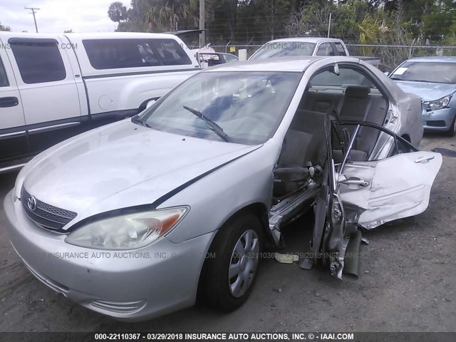 4T1BE32K64U930716 - 2004 TOYOTA CAMRY LE/XLE/SE SILVER photo 6